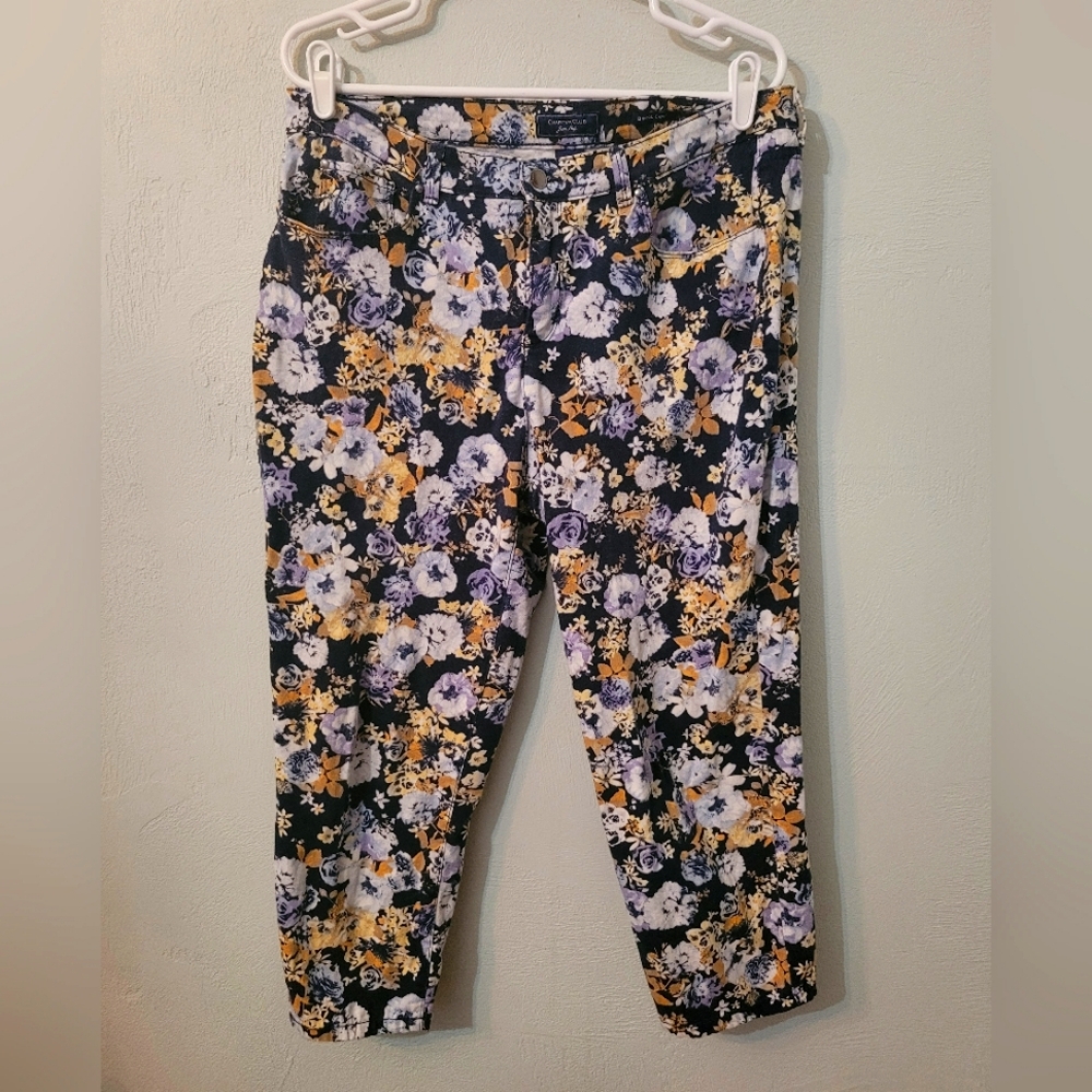 Charter Club Bristol Capri Floral Unique Jeans!